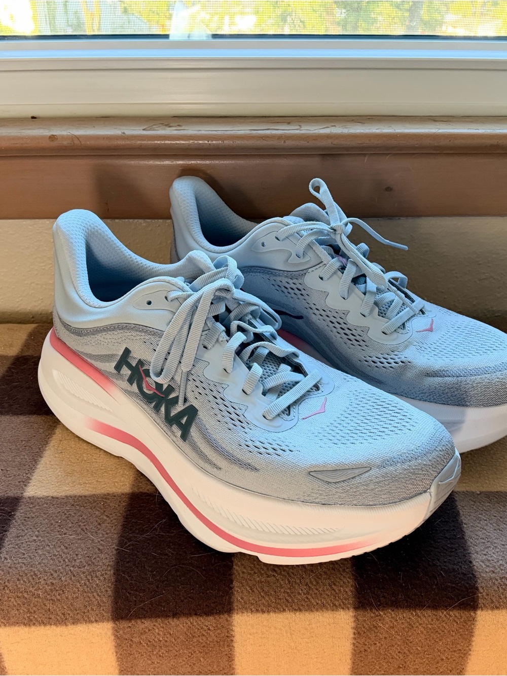 Hoka One Bondi 9 Women's Pale Blue Running Shoes with Pink Trim. Size 10.5D